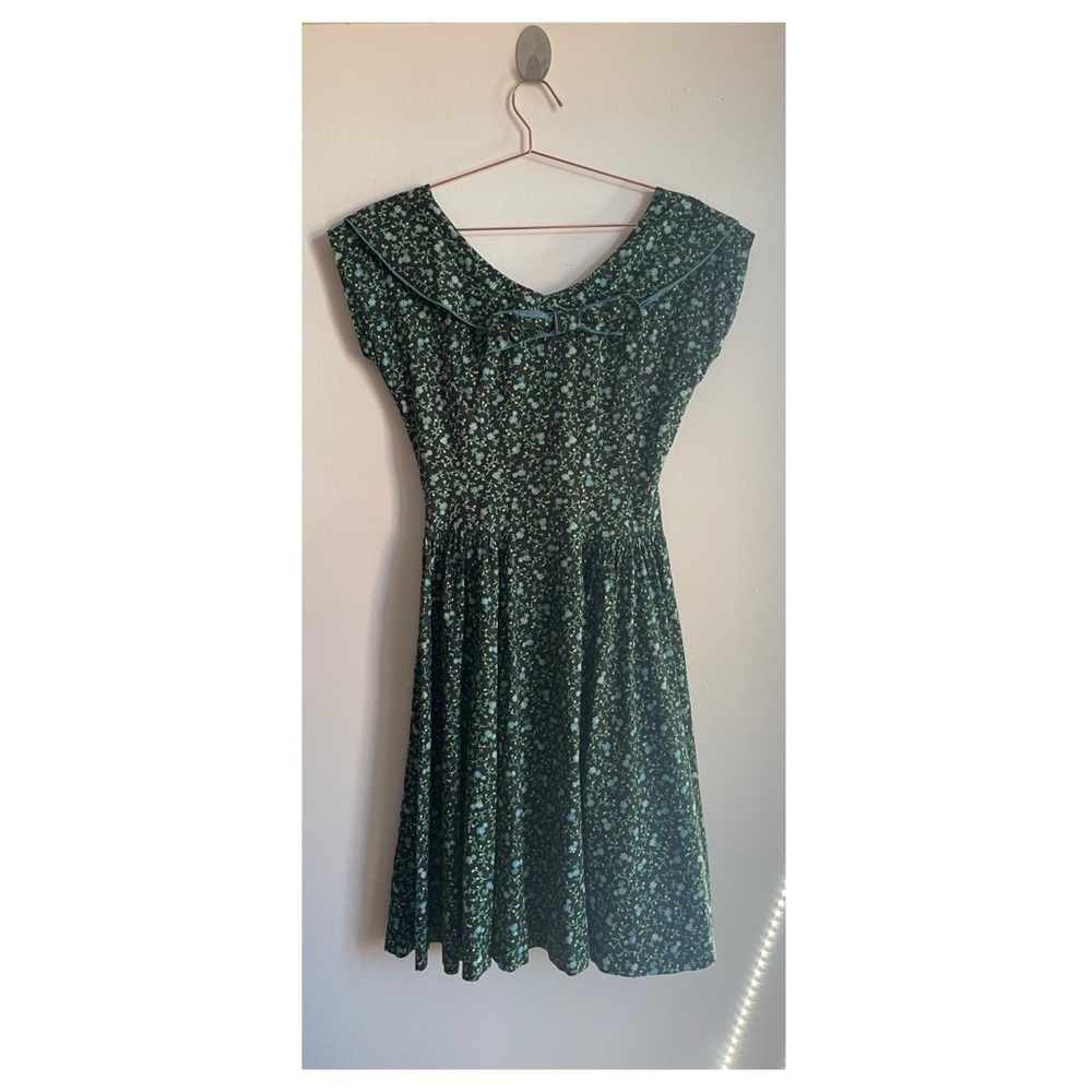 Vintage 1950s Handmade Fit & Flare Floral Dress - Picture 2 of 5
